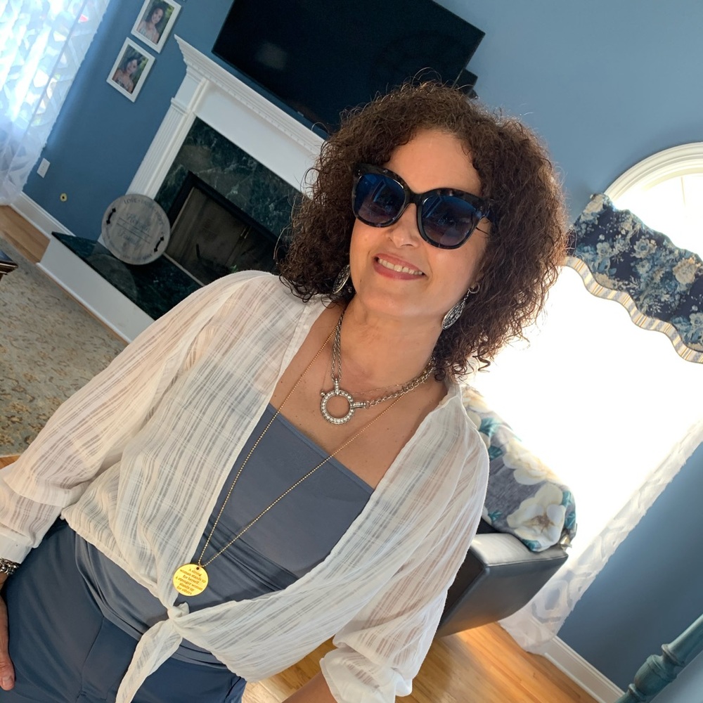 Meet your Posher, Sandra